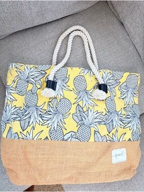 Rip Curl Yellow Pineapple Rope-Handle Tote few very light age spots